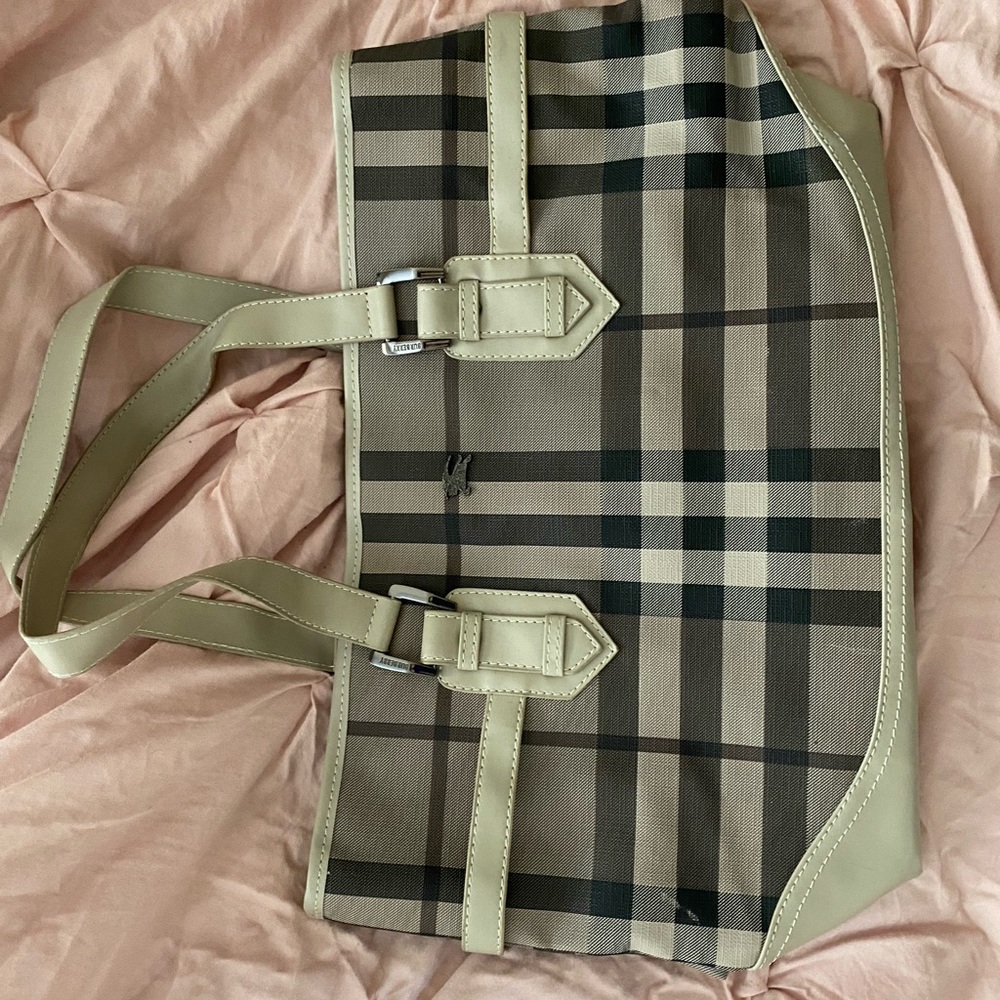 Shoulder bag